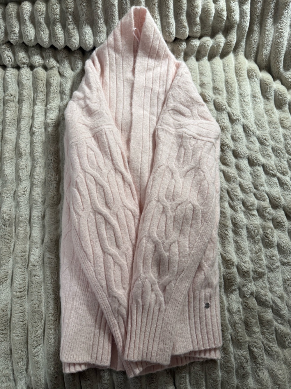 Women’s Lululemon Soft Pink Belted Cardigan - Picture 3 of 5